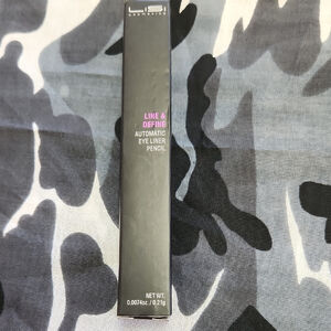 Lisi cosmetics Blue Automatic Eyeliner Pencil